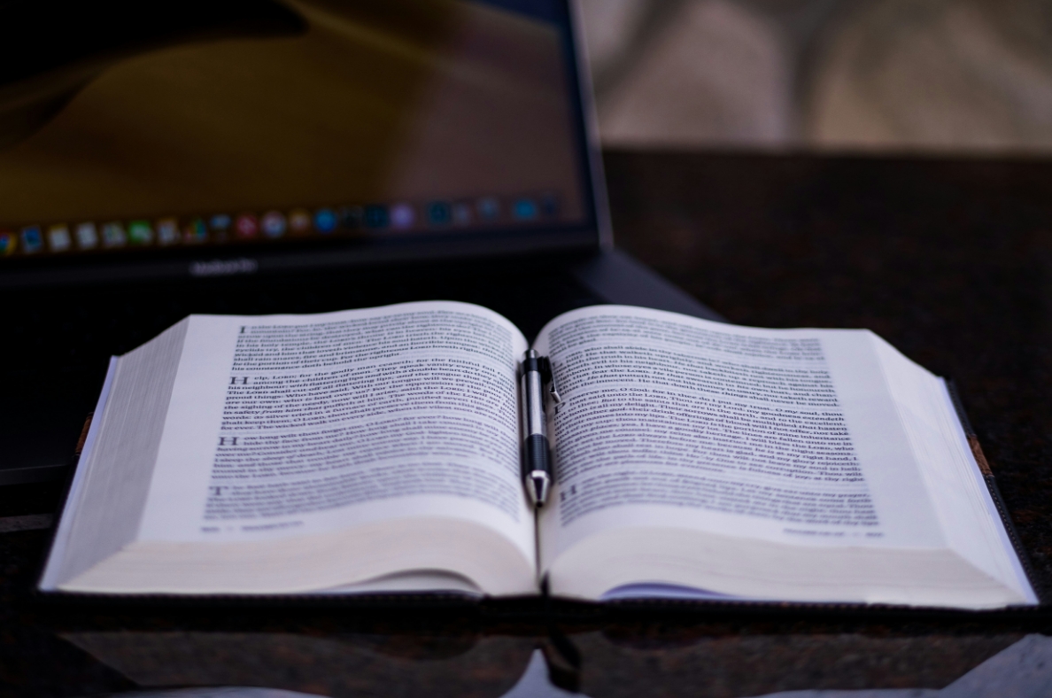 Denial of the registration of the modification of the corporate purpose for failure to include in the deed the fulfillment of formally required conditions